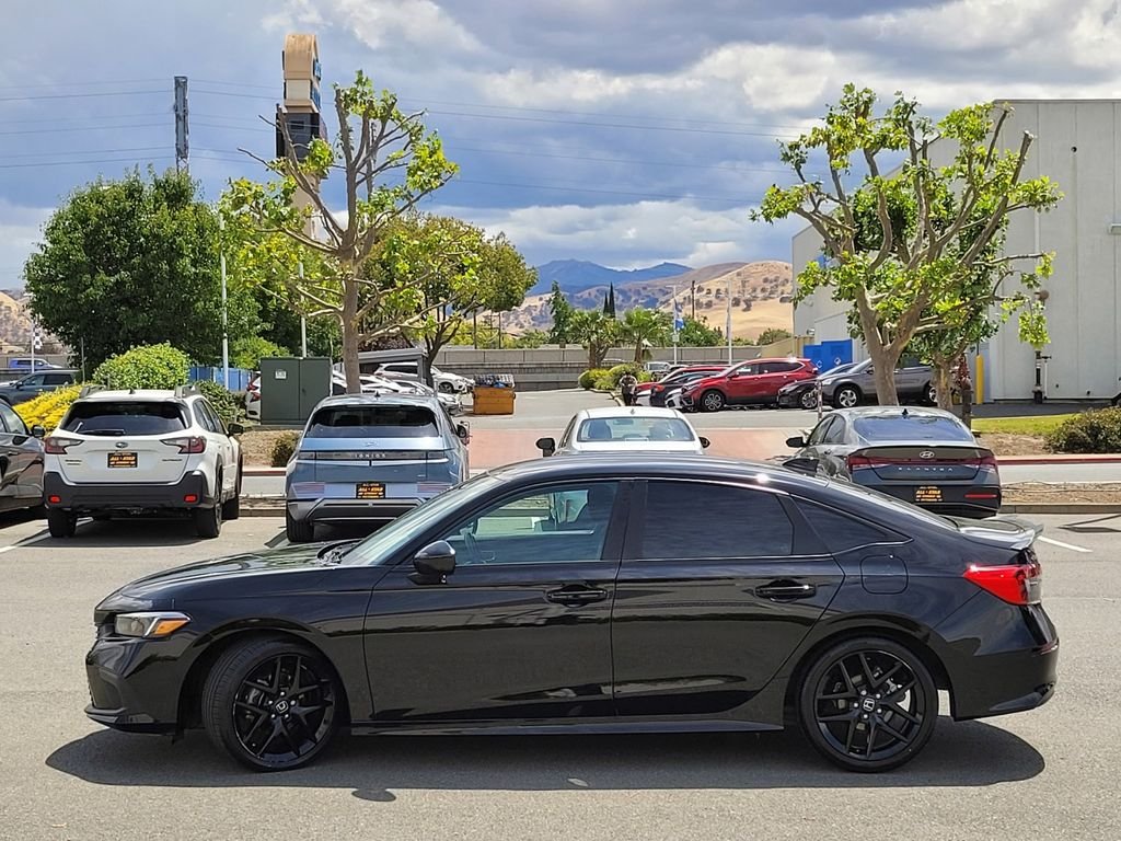 Used 2023 Black Honda Sport image 7