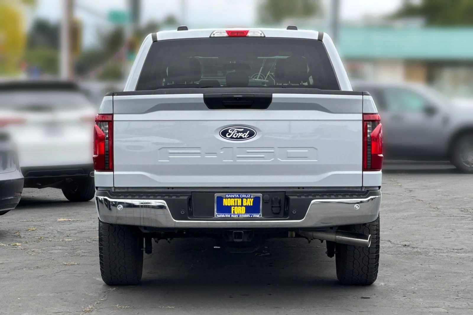 Certified Used 2025 White Metallic Ford XLT image 28