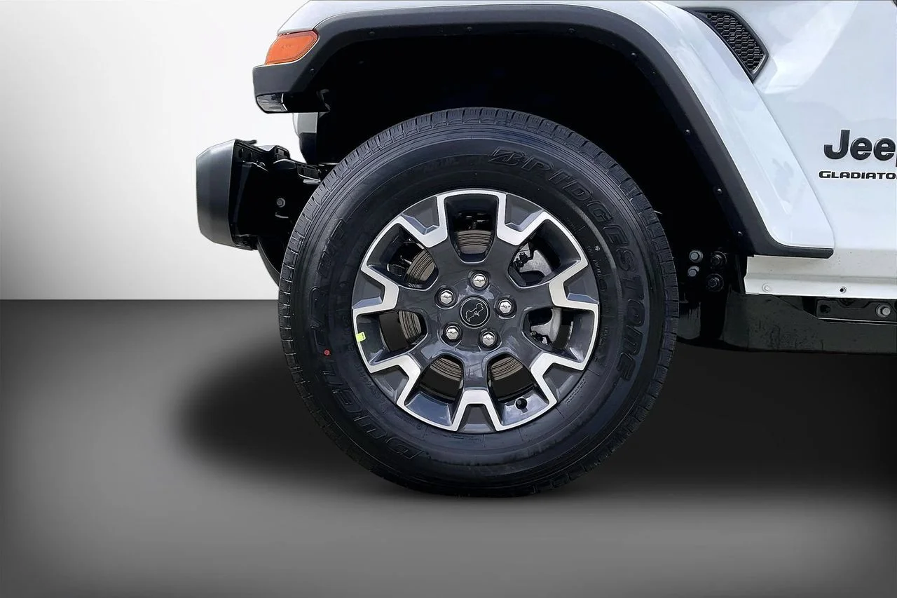New 2026 Bright White Clearcoat Jeep Sahara image 29