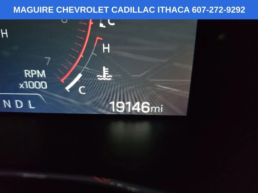 Used 2023 White GMC Elevation image 22