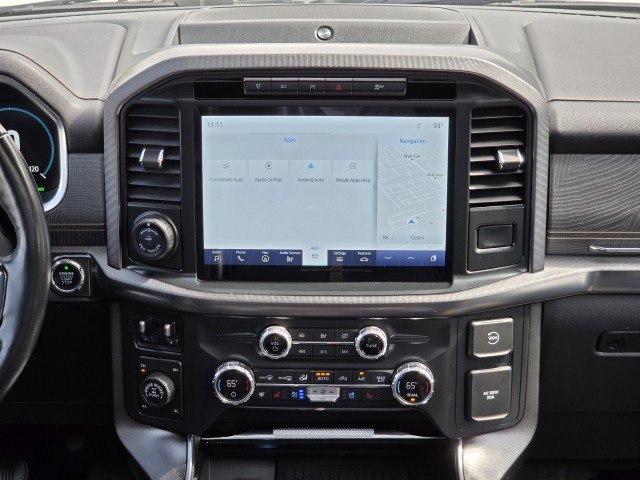 Used 2021 White Ford XL image 30