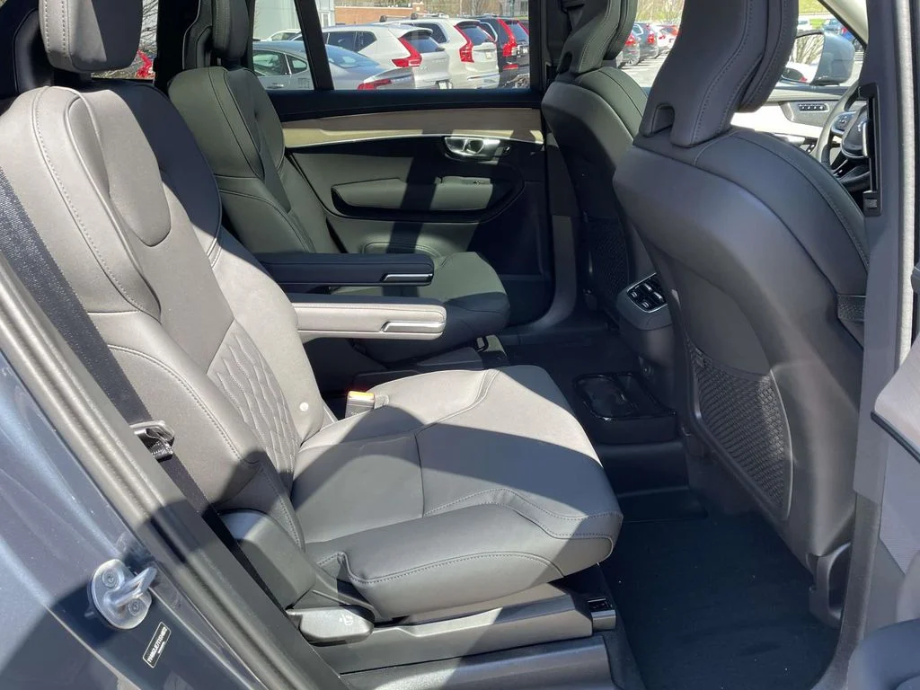 New 2026 Aurora Blue Volvo B6 Ultra image 21