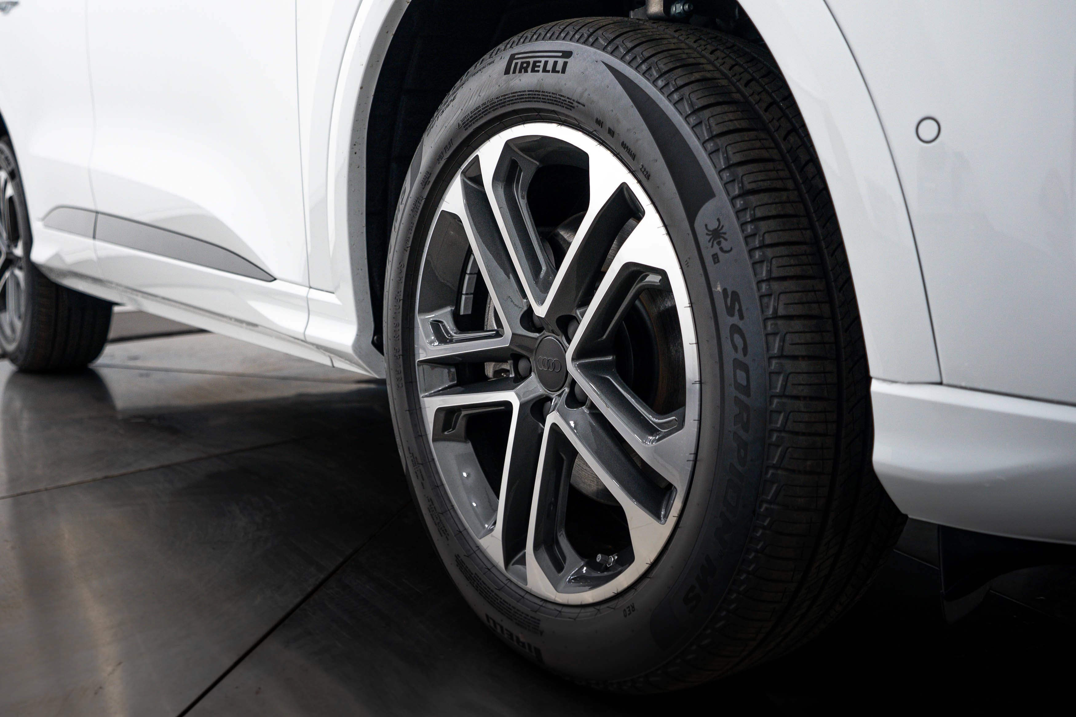 New 2026 Glacier White Audi Premium image 20