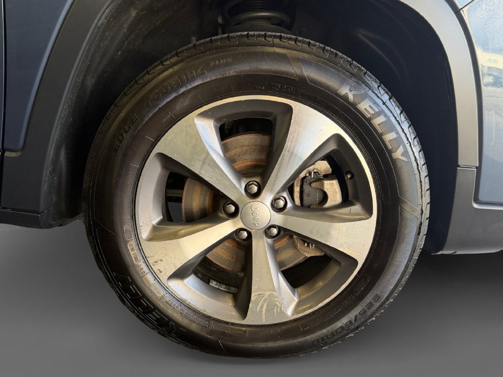 Used 2021 Blue Jeep Limited image 9