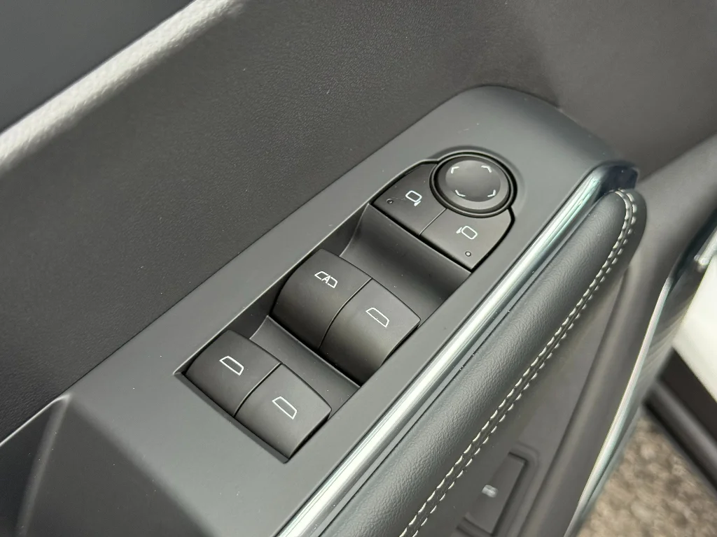 2026 GMC Acadia Elevation - Photo 21