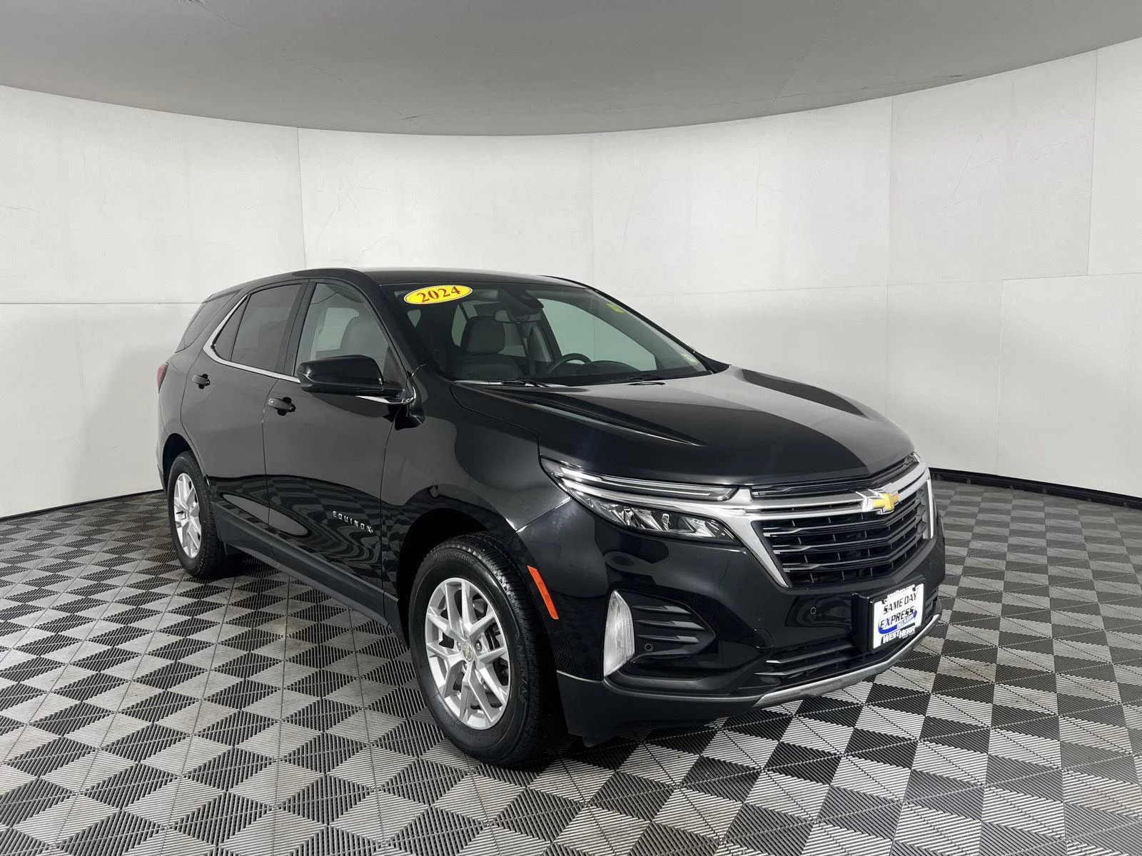 Used 2024 Mosaic Black Metallic Chevrolet LT image 27