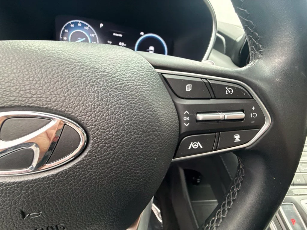 Used 2023 Gray Hyundai SEL image 21