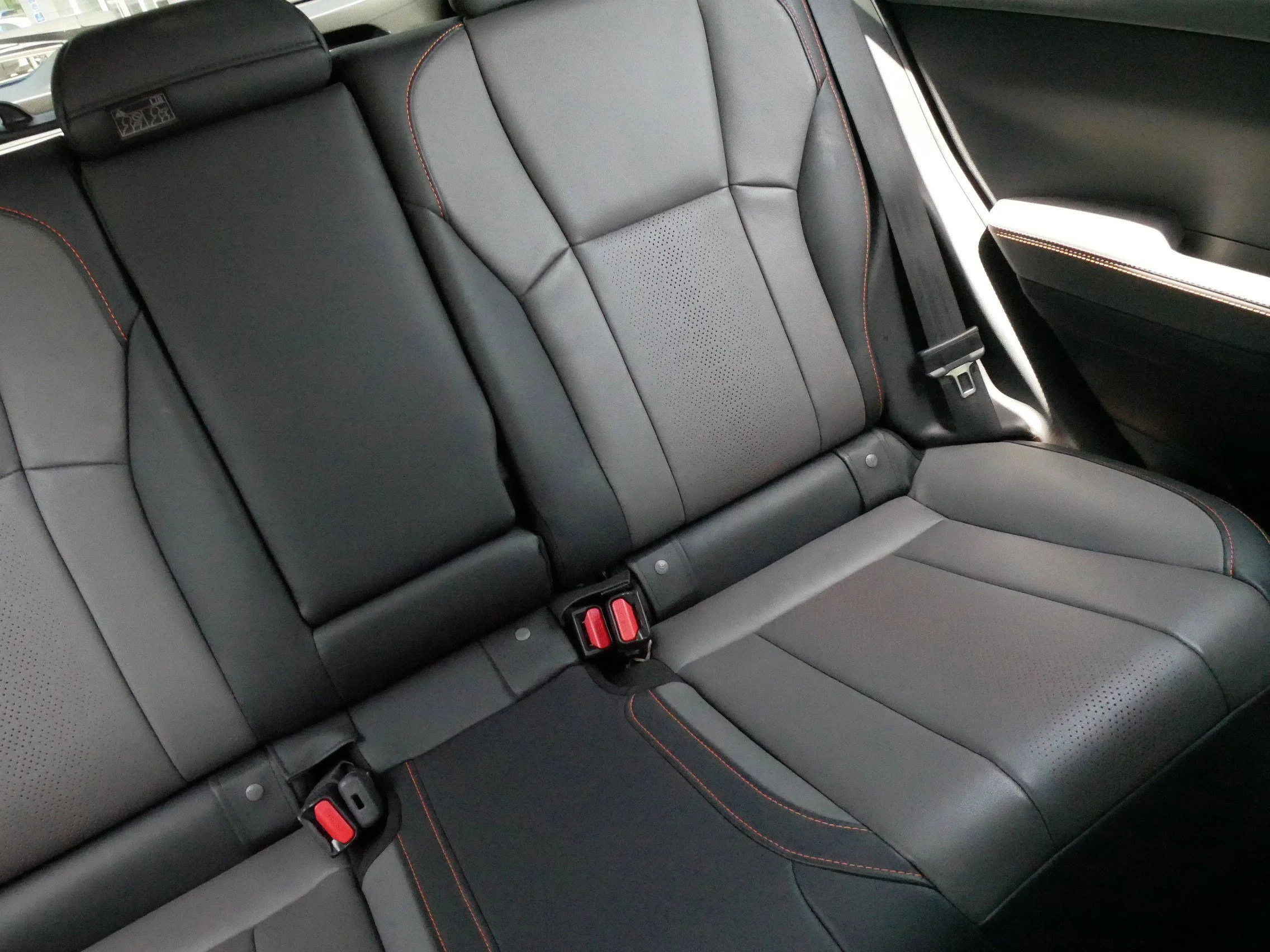 Used 2024 Magnetite Gray Metallic Subaru Limited image 14