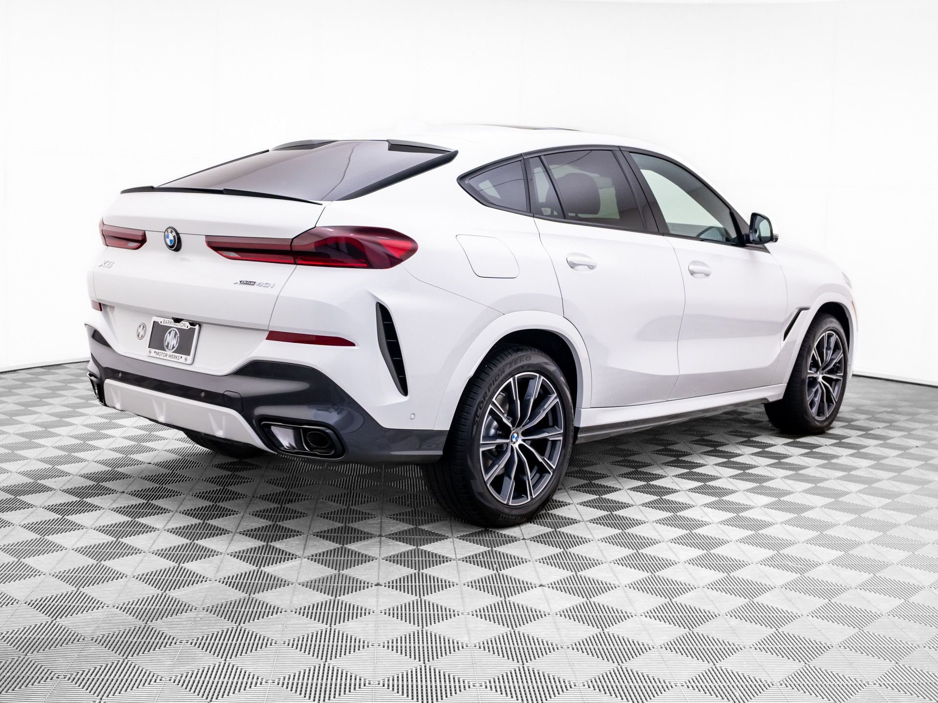 New 2027 Alpine White BMW xDrive40i image 6