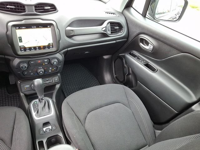 Used 2023 Black Jeep Altitude image 16