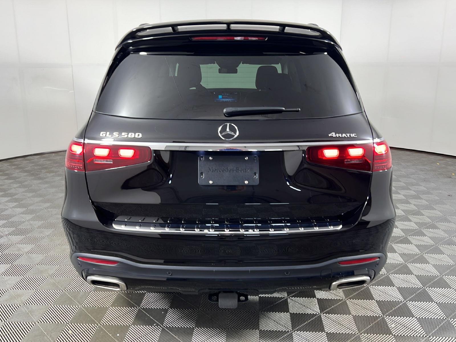 Used 2024 Obsidian Black Metallic Mercedes-Benz GLS 580 image 6