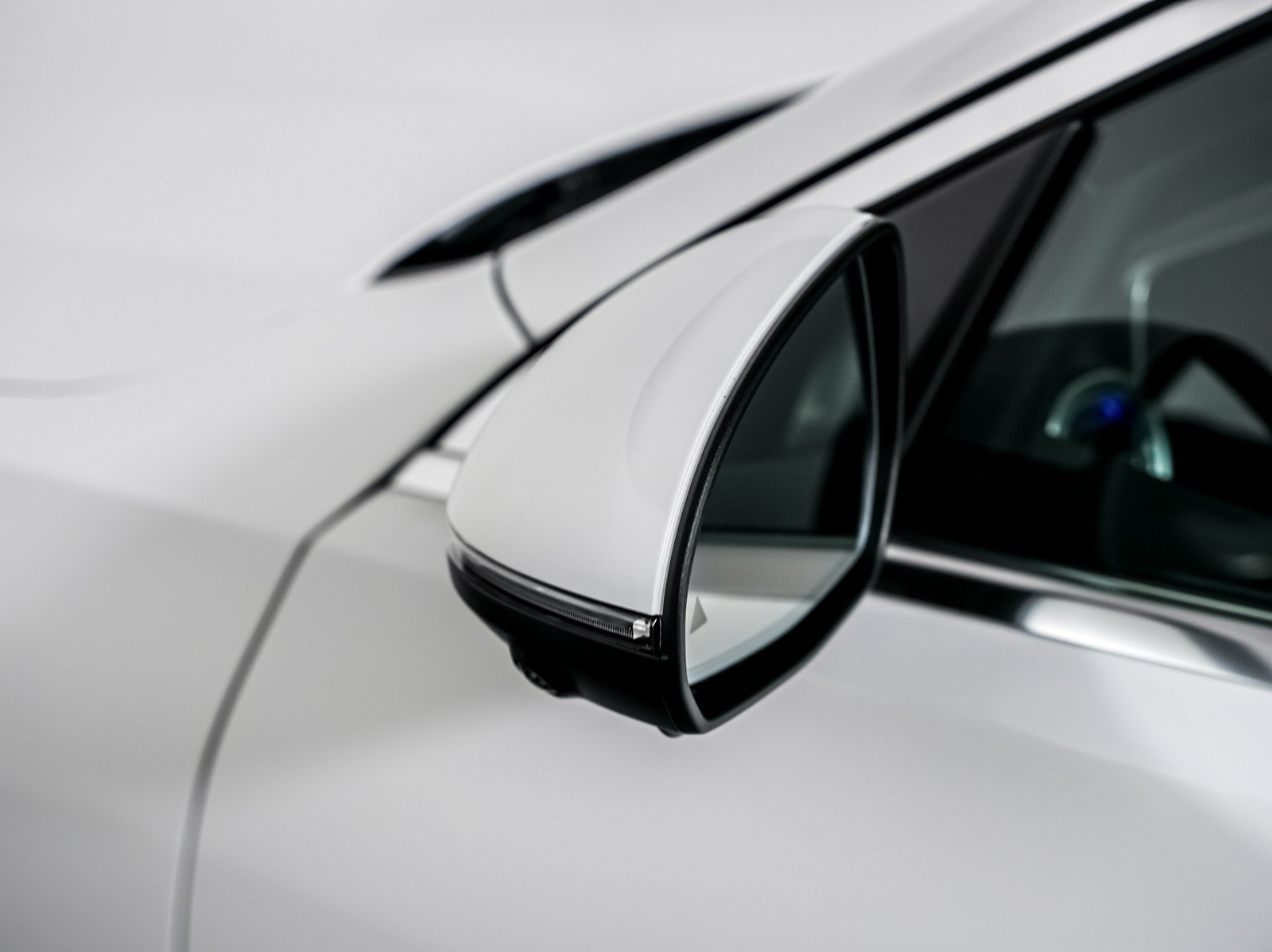New 2026 Polar White Mercedes-Benz C 300 image 21