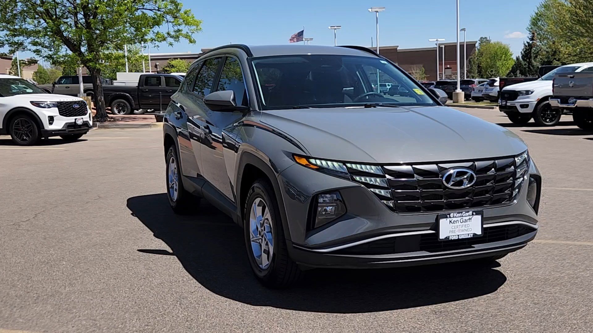 Used 2024 Hampton Gray Hyundai SEL image 5