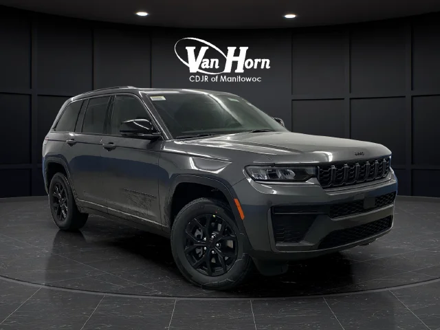 New 2026 Baltic Gray Metallic Clear-Coat Exterior Paint Jeep Altitude image 41