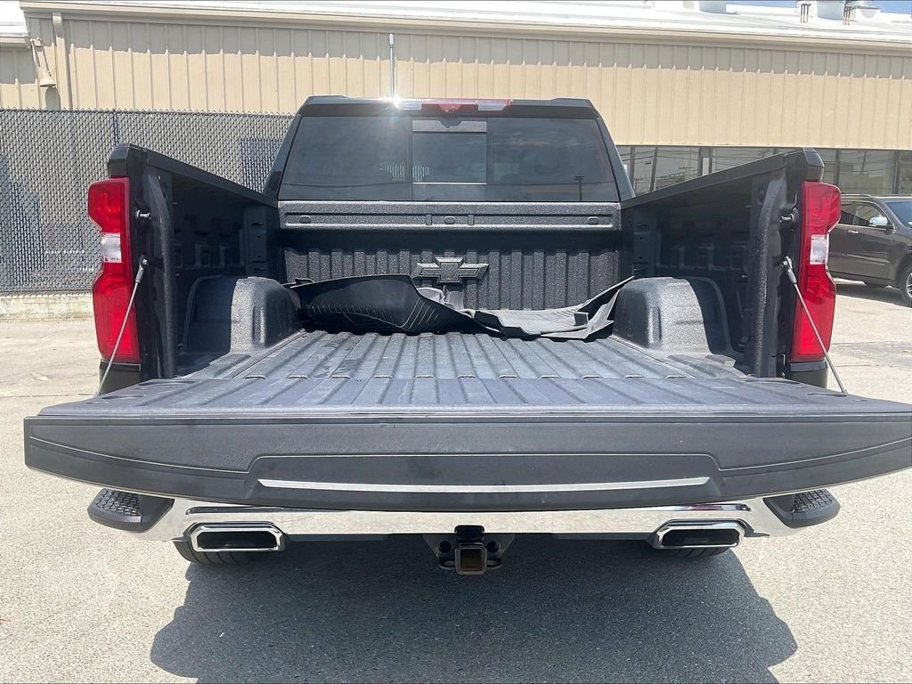 Used 2024 Black Chevrolet LTZ image 31