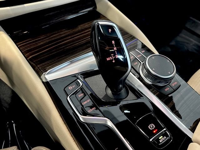 Used 2023 Black BMW 540i xDrive image 28