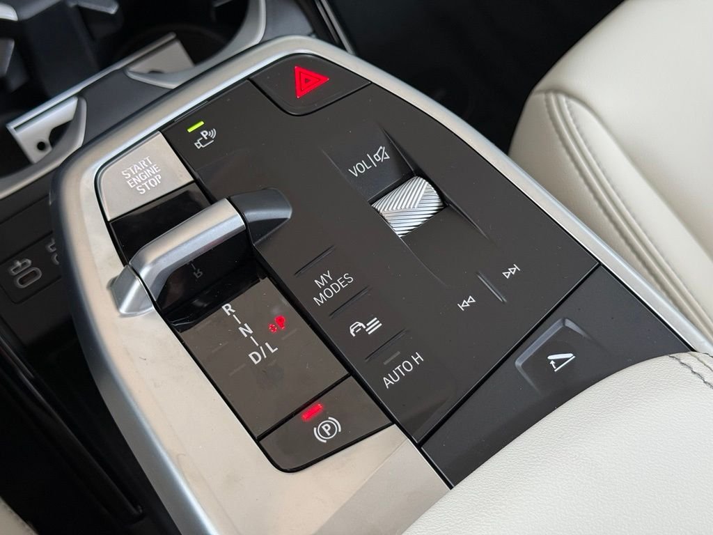 New 2026 White BMW xDrive28i image 19