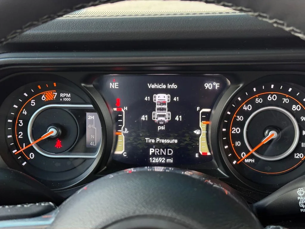Used 2026 Gray Jeep Sahara image 14