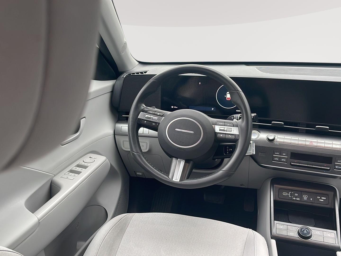 2024 Hyundai Kona SEL - Photo 17