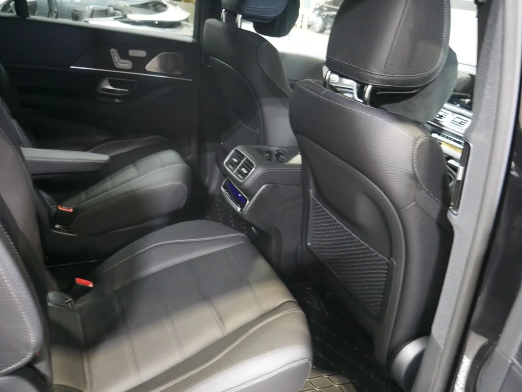 New 2026 Obsidian Black Metallic Mercedes-Benz GLS 450 image 63