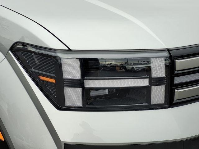 New 2026 Silver Hyundai SEL FWD image 35