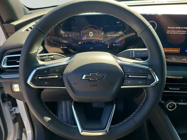 New 2026 Summit White Chevrolet LT image 27