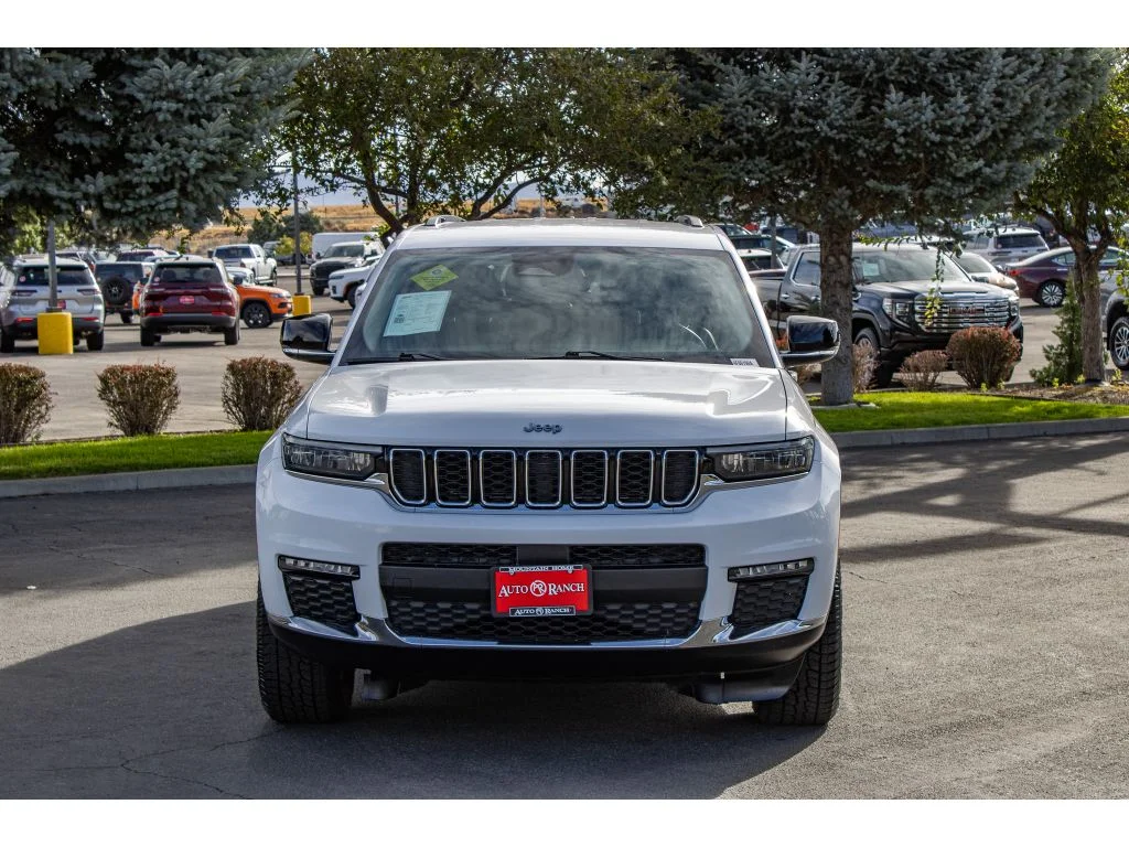 Used 2021 Bright White Clearcoat Jeep Limited image 3