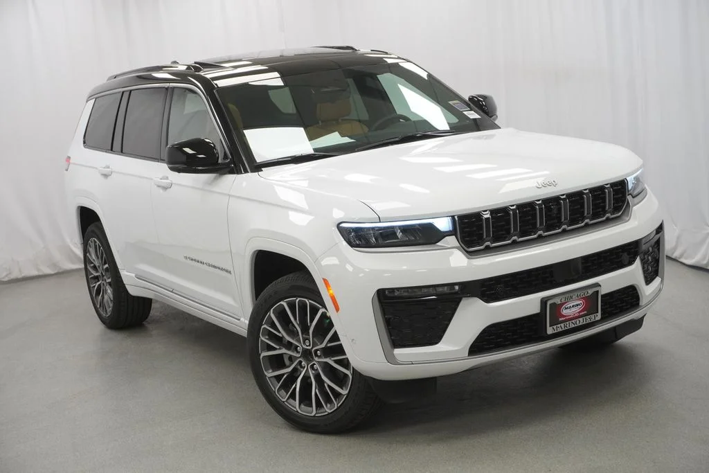 New 2026 Bright White Clear-Coat Exterior Paint Jeep Summit image 8