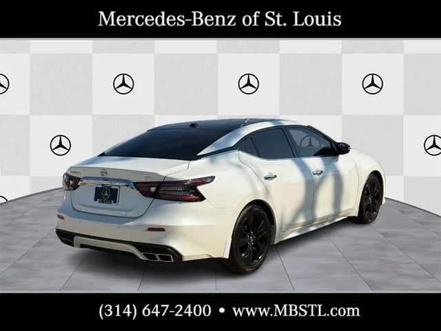 Used 2020 White Nissan 3.5 SL image 3