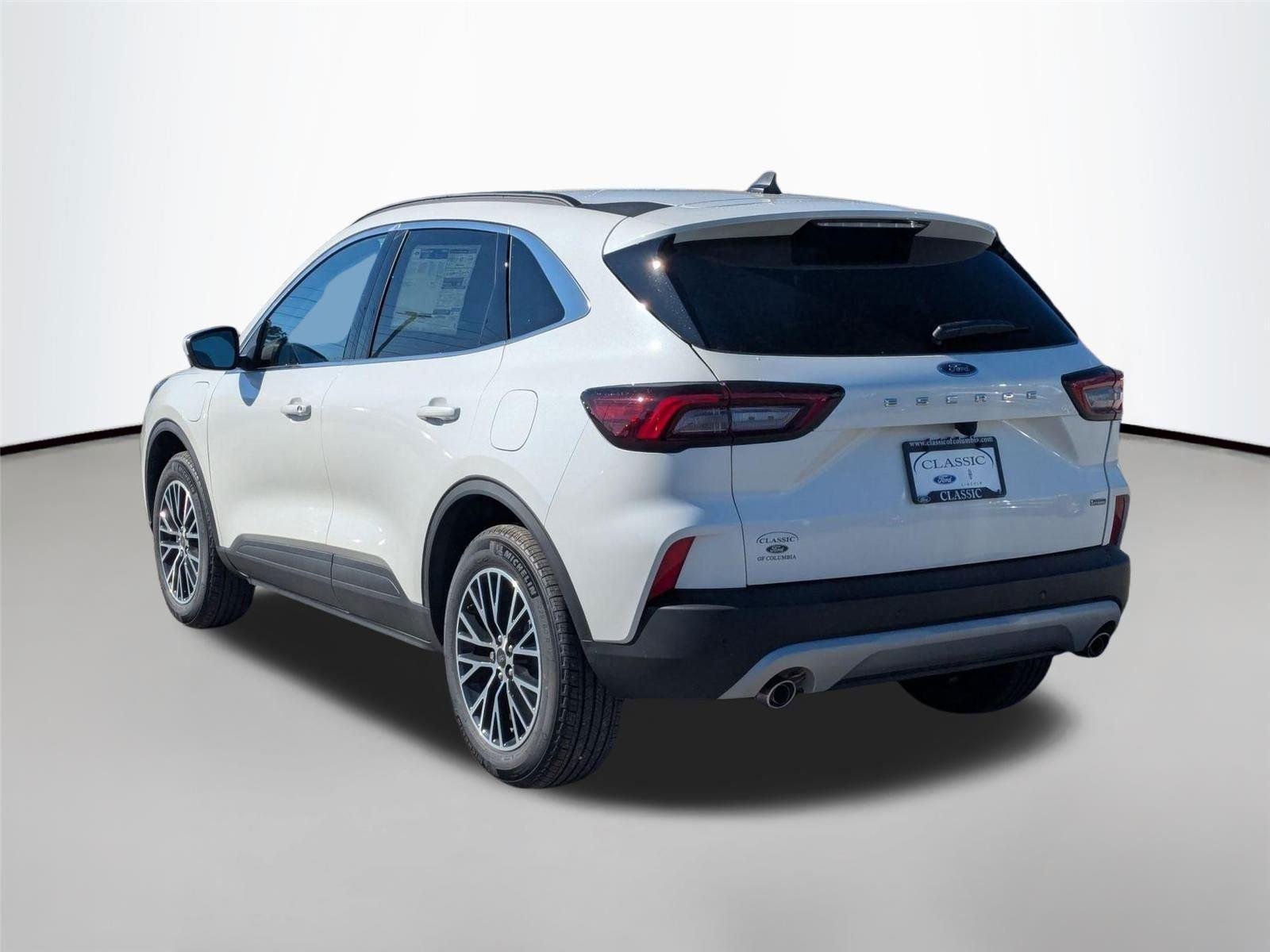 New 2025 Star White Metallic Tri-coat Ford Plug-in Hybrid image 8