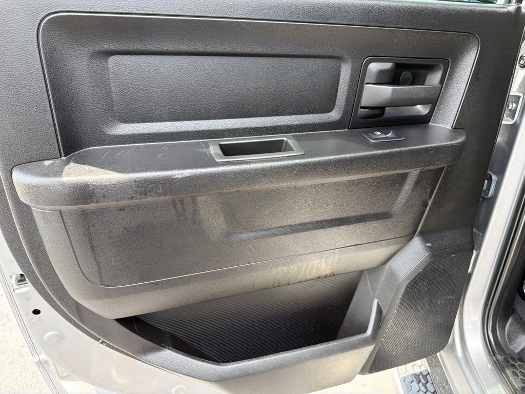 Used 2022 Silver Ram Tradesman image 12