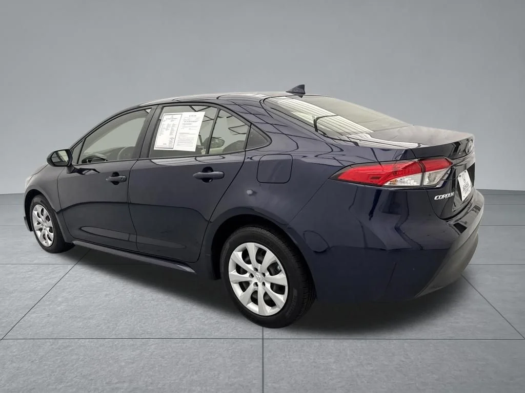 Used 2023  Toyota LE image 6