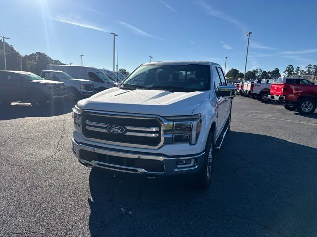 Used 2024 Oxford White Ford Lariat image 10