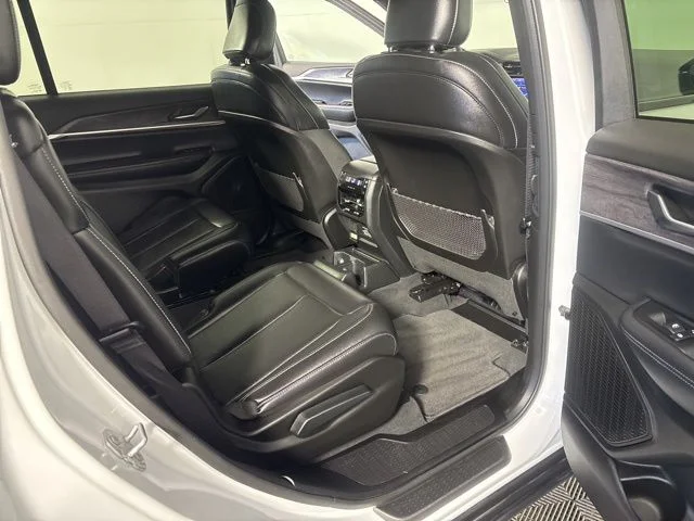 Used 2025 White Jeep Limited image 26