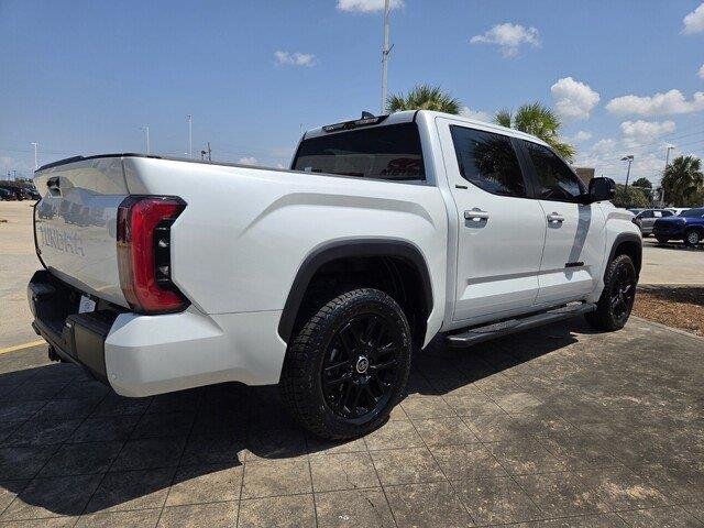 Used 2024 Wind Chill Pearl Toyota Limited HV image 5
