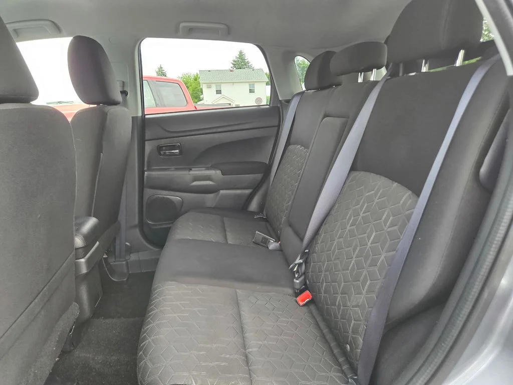 Used 2024 Gray Mitsubishi 2.0 SE image 24