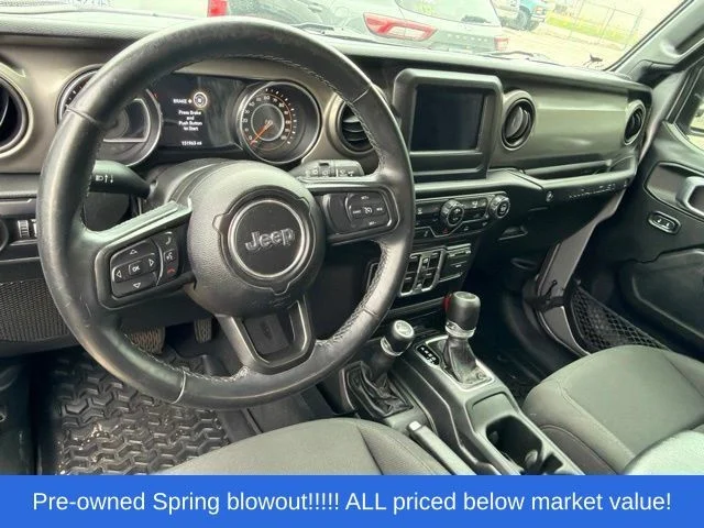 Used 2021 Silver Jeep Unlimited Sport S image 14