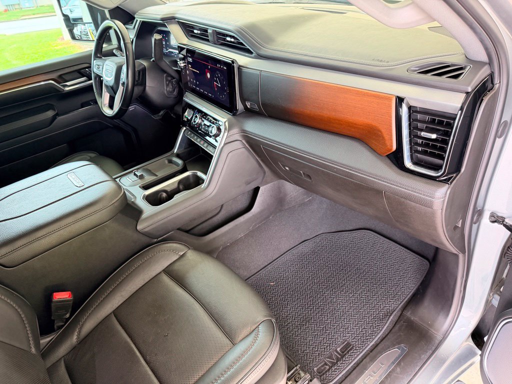 Used 2024 Silver GMC Denali image 40