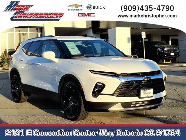 Used 2026 Summit White Chevrolet 2LT image 1