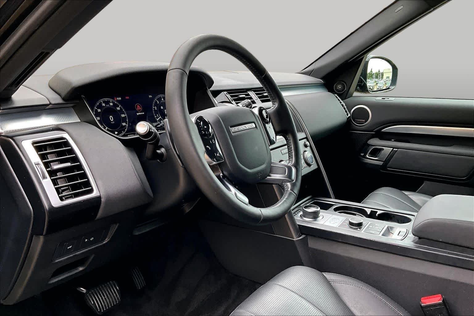 Used 2020 Farallon Black Premium Metallic Land Rover Landmark Edition image 17