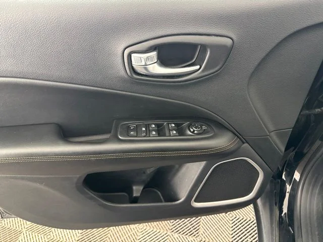 Used 2021 Black Jeep Limited image 22