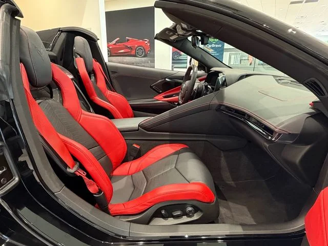 Used 2025 Black Chevrolet Z06 image 11
