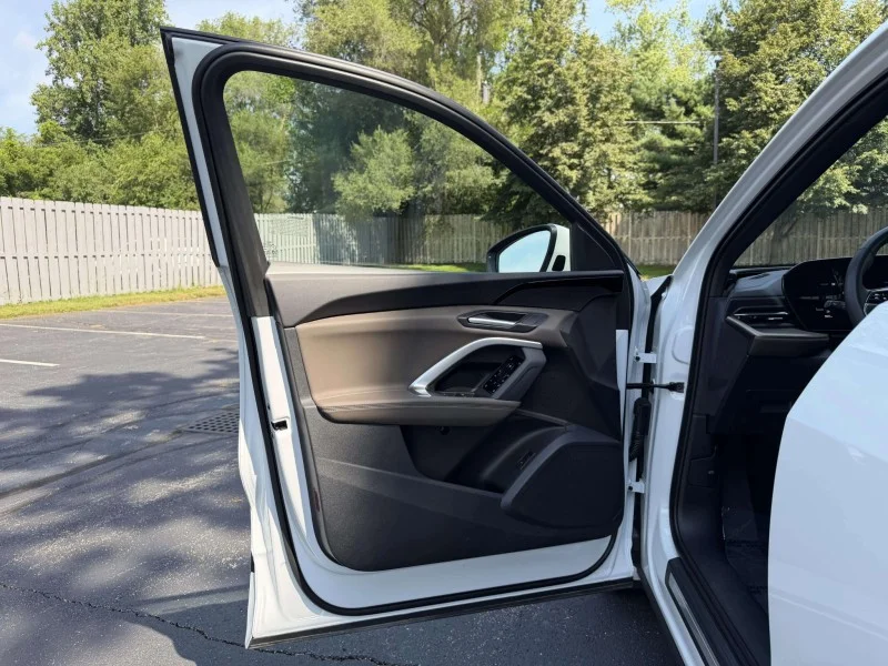 Certified Used 2025 Glacier White Metallic Audi Premium image 19