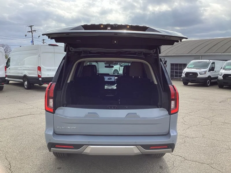 New 2026 Glacier Gray Metallic Tri-Coat Ford Platinum® image 12