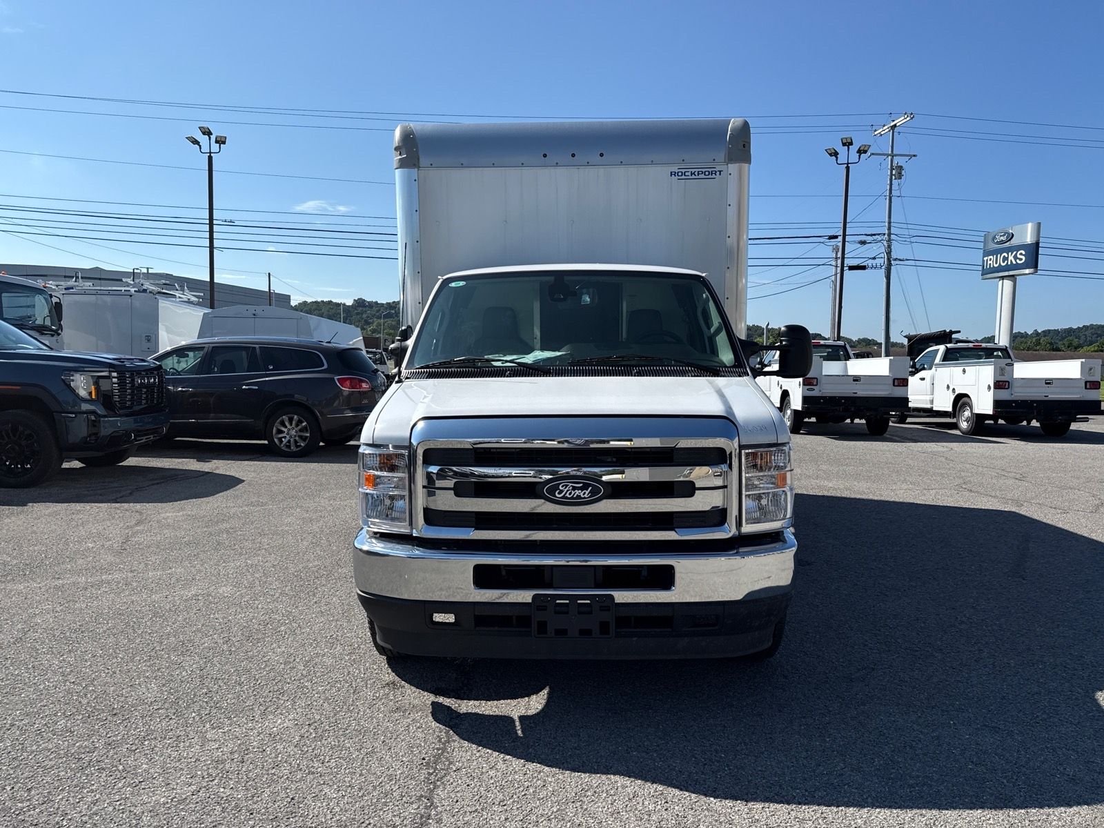 New 2026 Oxford White Ford E-450 DRW image 8