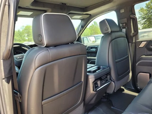New 2026 Onyx Black GMC AT4X image 27