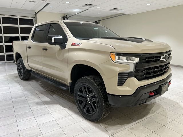 Used 2022 Beige Chevrolet LT Trail Boss image 7