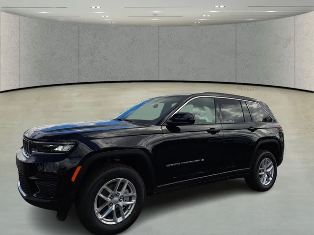 2026 Jeep Grand Cherokee Laredo