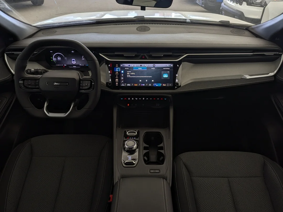 New 2026 White Jeep Laredo - - 4x4 - Pkg 23F - Compact Spare - 1.6L Turbo Hybrid - 12.3 Touchscreen & More! image 24