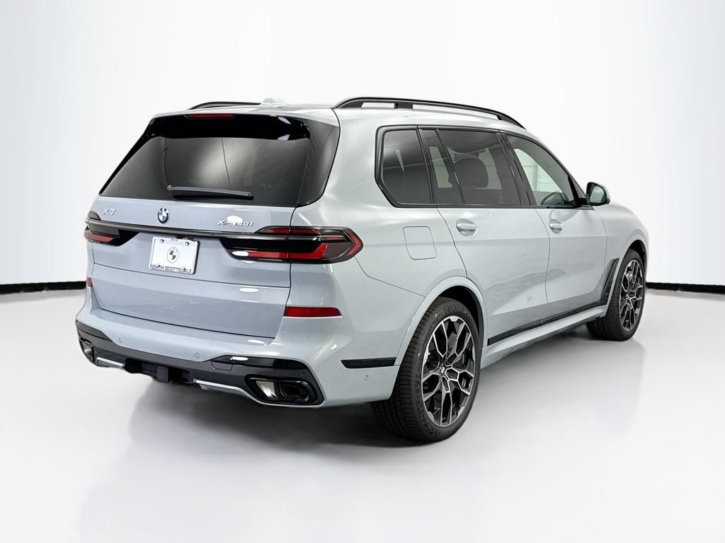 Used 2026 Gray Metallic BMW xDrive40i image 5